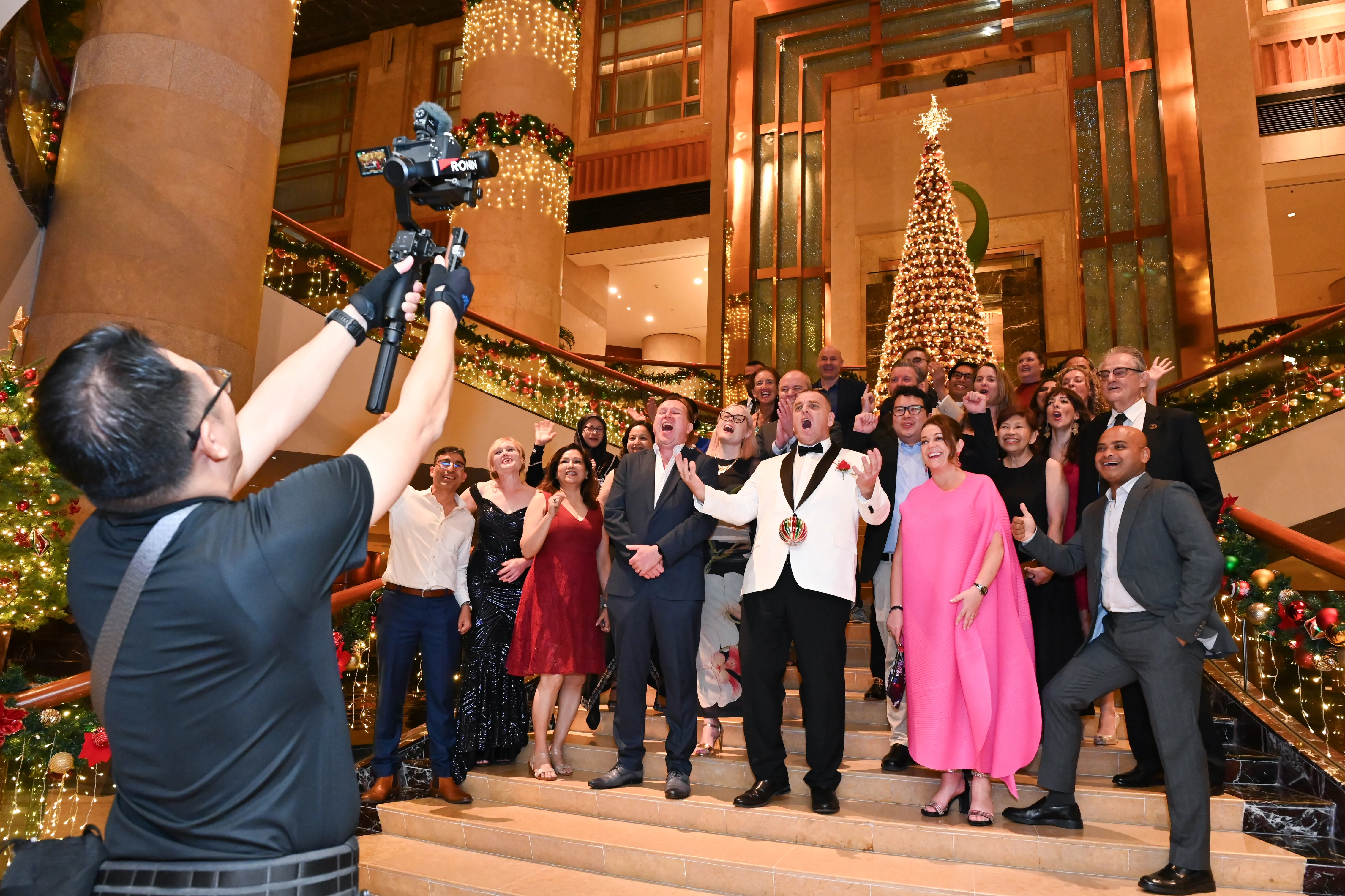 Capturing Guests Interacting and Networking